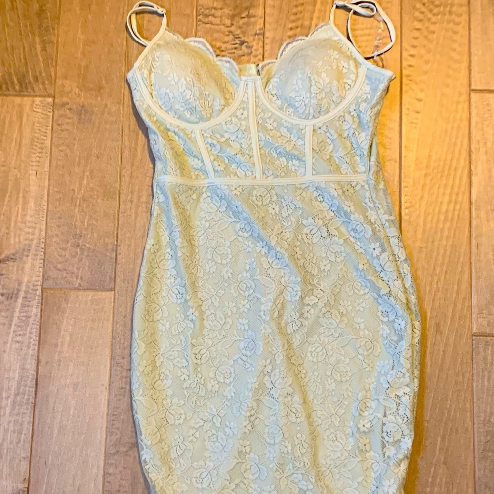 Perfect for prom night, outings with friends, etc. Fancy cute light green dress.